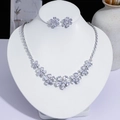 Parure de bijoux fleur élégante en argent avec collier et boucles d'oreilles en cristal - Style Floral à Cinq Pétales (PJ--141)