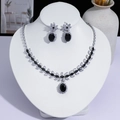 Parure de bijoux élégante noire et argentée avec collier et boucles pour soirées gala. - Style Feuille Florale (PJ--105)