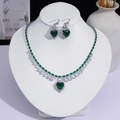 Parure de bijoux cœur vert émeraude avec collier et boucles d'oreilles pour fêtes. - Forme Cœur Strass Pavé (PJ--111)