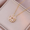 Gouden titanium ketting met roze hartstenen en witte micro-kristallen - Roze Klavertje Vier Bloemenketting (X2959)