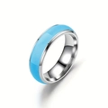 Anillo minimalista de acero inoxidable luminoso con incrustación de esmalte azul cielo - US 6 / Azul
