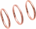 Set de tres anillos de titanio en oro rosa con acabados arenados y pulidos - Talla 4 / Juego de 3 Piezas Oro Rosa
