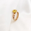 Anillo de oro rosa con gema amarilla y banda de textura geométrica de mujer - Talla 7 / Noviembre Oro Rosa-Estilo 2