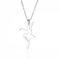 Pendentif élégant en acier inoxydable poli silhouette de gymnaste en finition argent - Acier-Ballet Jambe Unique