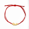 Verstelbare rode koordarmband met gouden bedel met silhouet van moeder en kind voor dames - Knuffelontwerp (Stijl 1) / Goud/Rood Touw