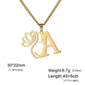 Collier en acier inoxydable doré avec lettre A, profil de femme et pendentif lotus - Lettre A / Or
