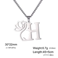 Collier lettre H en acier inoxydable avec lotus et profil de visage féminin - Lettre H / Acier
