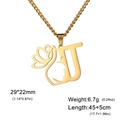 Collier lotus doré avec lettre U et profil féminin en acier inoxydable poli - Lettre J / Or