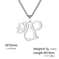Collier lettre P argenté avec pendentif lotus et profil féminin sur chaîne O - Lettre P / Acier