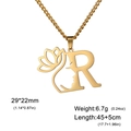 Collier en acier inoxydable doré avec pendentif initiale R, fleur de lotus et visage féminin - Lettre R / Or