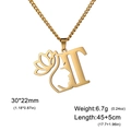 Collier doré en acier inoxydable avec pendentif lettre T lotus et visage de femme - Lettre T / Or