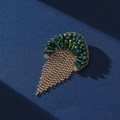 Spilla a ventaglio elegante con pietre verde smeraldo e nappe dorate a cascata - Stile Verde Smeraldo (XX0127)