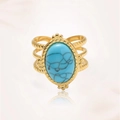 Detalle de anillo turquesa vintage con borde de cuentas doradas y banda con textura de cuerda - Estilo de Relieve de Cuerda Triple (J0478)