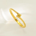 Bracelet jonc minimaliste en acier inoxydable plaqué or 18 carats avec fini poli - Style Enveloppant Ouvert Croisé (TT0688)