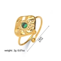 Anello a cuore in acciaio inossidabile dorato con intarsio in pietra verde e piastra - Decorazione Verde Martellata Stile Aperto (J0462)