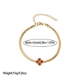 Detail of gold snake chain clover bracelet with dimensions 16cm plus 5cm extension - Red