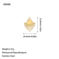Macro-opname van de gouden roestvrijstalen zonnestraal hanger met edelsteeninstelling - Hanger met Zonne-Radiaal Patroon (A0446) / Goud