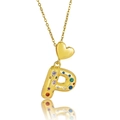 Détail d'un collier doré avec pendentif en forme de P orné de zircons multicolores arc-en-ciel - Style Lettre P (X4052 P)