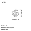 Makro-Detail von wasserfestem Edelstahlanhänger in Schlangenform mit Schuppen - Windender Schlangenstil (A0356) / Stahlfarben