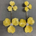 Bohemian yellow flower drop earrings with white pearls and gold needles - Yellow