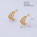 Dettaglio orecchini a cerchio C placcati oro 18K con perline e dimensioni di 23 mm di altezza - Gold (Fixed Beads)
