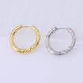 Minimalist geometric circle hoop earrings with gold and silver hammered textures - Medium / Gold