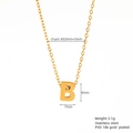 Vista dettagliata della collana con ciondolo lettera B placcata oro 18K con misure - Lettera B / Oro (Con Catena)