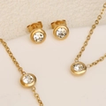 Klassisches Schmuckset 18K vergoldet mit Zirkonia-Halskette und runden Ohrsteckern - 3-teiliges Set (Halskette Armband Ohrringe) / Gold