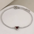 Bracelet rivière élégant en acier inoxydable orné d'un cristal en forme de cœur rouge - Argent avec pierre rouge