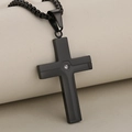Collana da uomo con croce nera in acciaio inossidabile con cristallo e finitura opaca - Solo Ciondolo (Senza Catena) / Nero