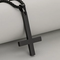 Minimalistische zwarte omgekeerde kruis hanger voor heren van mat roestvrij staal - Zwart (Alleen Hanger)