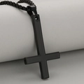 Collana da uomo con ciondolo a croce rovesciata in acciaio inossidabile nero opaco - Nero (Solo Pendente)