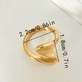 Bague vague irrégulière moderne en acier inoxydable 304 avec une finition dorée - US 6 / Vague Irrégulière (R0607-02)