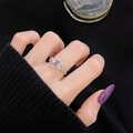 Detalle macro del anillo de rama de plata con gema morada ovalada y halo de diamantes - Estilo de Textura de Rama Vintage (JZ5469)