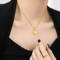 Collier médaille Poissons plaqué or 24K avec bague en acier minimaliste pour femme - Poissons / Or