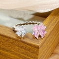 Close-up of adjustable silver ring with pink and white heart-shaped clover crystals - Bicolor Four Leaf Clover Style (JZ4835)