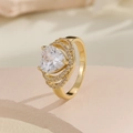 Elegant gold-plated heart ring with sparkling cubic zirconia in a crown setting - US 7 / Gold White