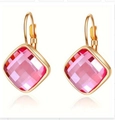 Boucles d'oreilles pendantes en zircon rose carré et monture plaquée or 14 carats - Poudre pigmentaire dorée