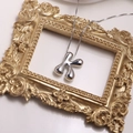 Collier avec pendentif lettre K argenté au fini métal liquide et chaîne vénitienne - Lettre K