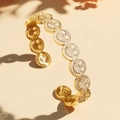 Verstellbares goldenes Smiley-Manschettenarmband mit funkelnden Strasssteinen - Gold Weiß Zirkonia Armreif