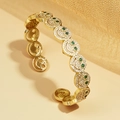 Goldenes Armband mit lachenden Gesichtern, grünen Edelsteinen und Zirkon-Besatz - Gold Smaragd Armreif