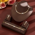 Elegant gold four-leaf clover jewelry set with necklace bracelet and earrings - HB587799 Set / Gold