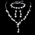 Funkelndes Brautschmuck-Set mit Kristallhalskette, Perlenarmband und Ohrhängern - Künstliche Perle Dreiteiliges Set