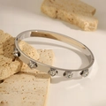 Bracelet jonc en acier inoxydable argenté avec étoiles à cinq branches et strass clairs - Bracelet Étoile Argenté