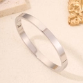 Minimalistische gepolijste roestvrijstalen armband met scharnier en spiegelglans - 6mm / Zilver