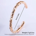Détail du bracelet jonc or rose indiquant le diamètre intérieur de 6cm et le poids de 17g - Style Perle Strass Or Rose / Or rose