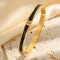 Bracelet en acier inoxydable plaqué or 18 carats avec émail noir et trois zircons - Émail Noir Trois Strass Bracelet (Or)