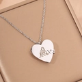 Collana con medaglione d'argento e incisione madre e figlio su un ciondolo a cuore - Stile Nipote Bicolore