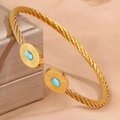 Bracelet câble en acier plaqué or 18K avec extrémités ovales turquoise et motif soleil - Modèle corde torsadée ouverte / Or Turquoise Bleu Clair