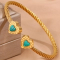 Bracelet torsadé doré en acier avec breloques cœurs et pierres de turquoise - Cœur Soleil Turquoise (SZ833-1-1)